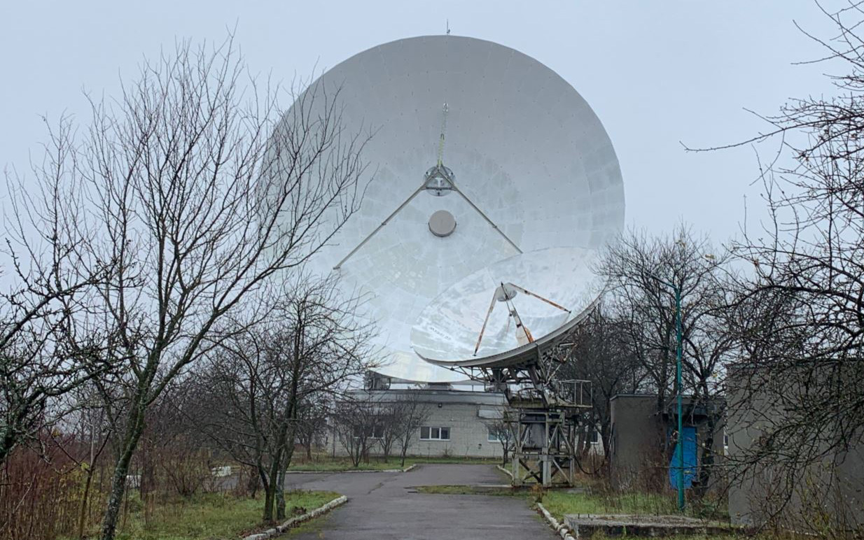 Антена MARK-4В, на базі якої створений радіотелескоп РТ-32