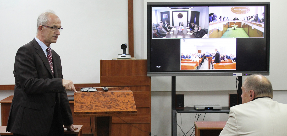 В Університеті створили лабораторію, де провели онлайн-відеоконференцію